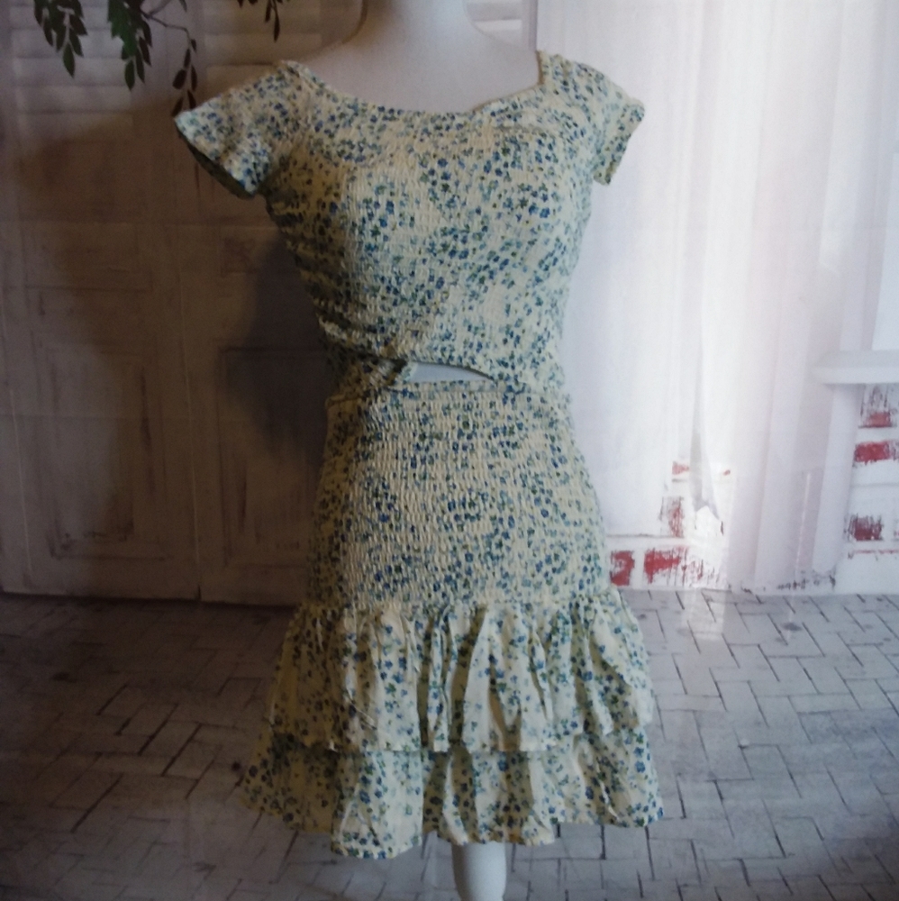 Aqua 2pc skirt top set blue yellow floral size L/S